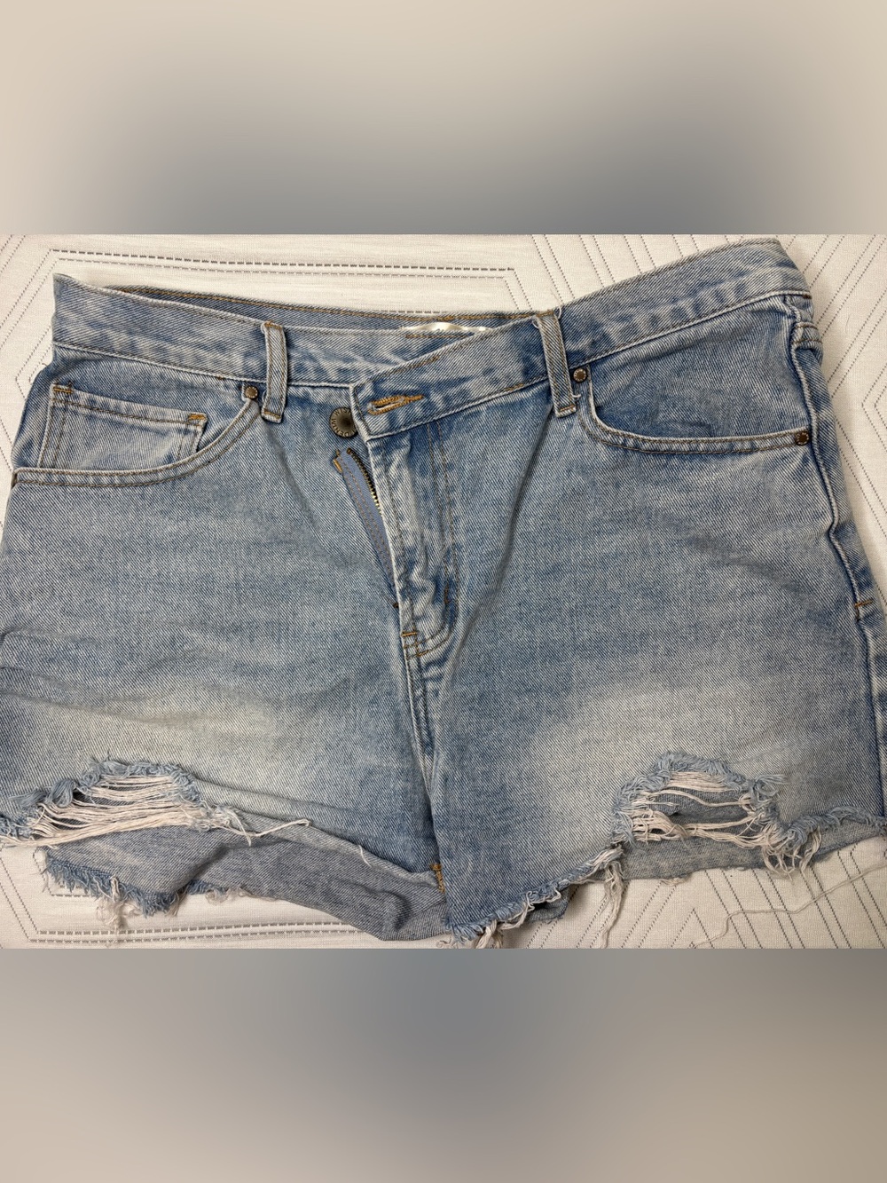 Light Wash Cutoff Women’s Denim Shorts